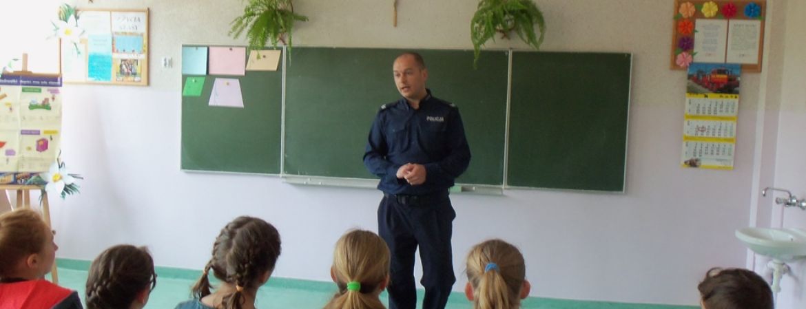 Spotkanie uczniów z przedstawicielami Komendy Miejskiej Policji w Radomiu