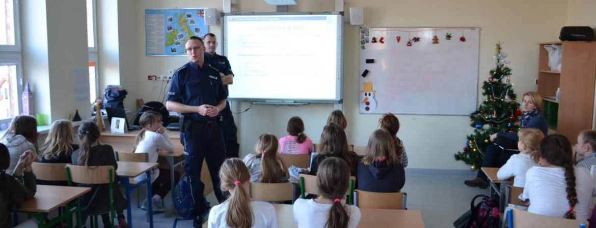 Spotkania z policjantami na temat bezpieczeństwa cyfrowego