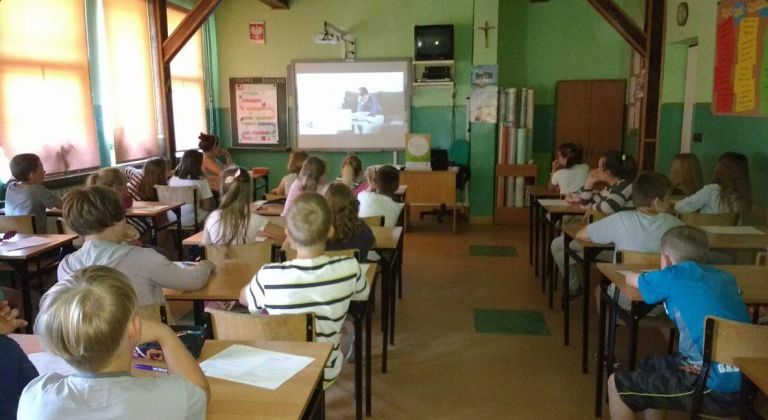 Szkolny Dzień Bezpieczeństwa Cyfrowego w Szkole Podstawowej nr 3 w Łazach