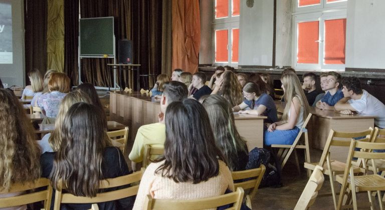 Szkolne Dni Bezpieczeństwa Cyfrowego w Liceum Ogólnokształcącym Nr I im. Danuty Siedzikówny "Inki" we Wrocławiu