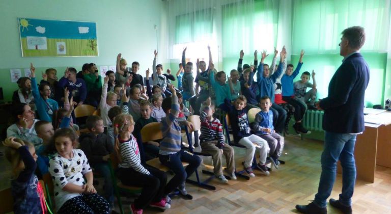 Szkolny Dzień Bezpieczeństwa Cyfrowego  w Szkole Podstawowej w Sterkowcu