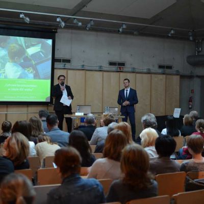 Konferencja "Cyfrowe bezpieczeństwo w szkole XXI wieku"