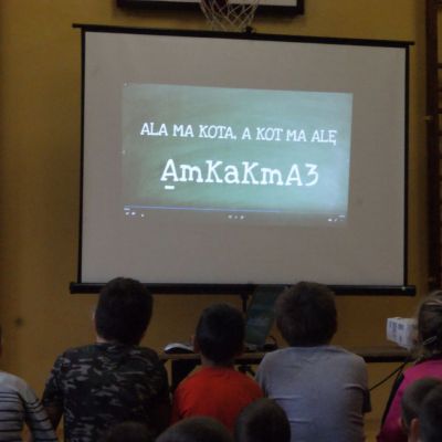 Szkoła Podstawowa im. Jana Łachuta w Ostrężnicy