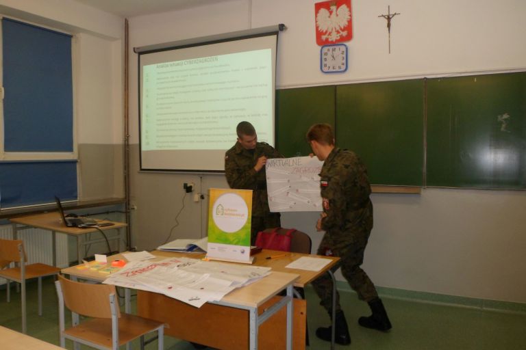 Szkolny Dzień Bezpieczeństwa Cyfrowego w Liceum Ogólnokształcącym w Tymbarku