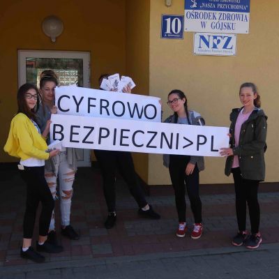 Happening. Promowanie bezpieczeństwa cyfrowego w formie folderów