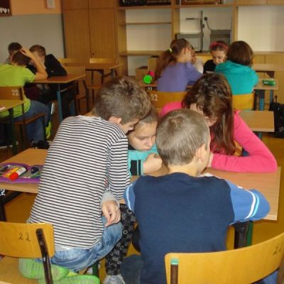 „Bezpieczeństwo w kontakcie z innymi użytkownikami” - klasa Va