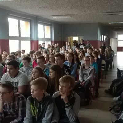 Szkolny Dzień Bezpieczeństwa Cyfrowego w Publicznym Gimnazjum Nr 2 im. Jana Pawła II w Łasku