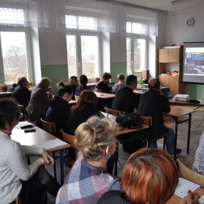 Szkoła Podstawowa im. Henryka Sienkiewicza w Komarowie-Osadzie