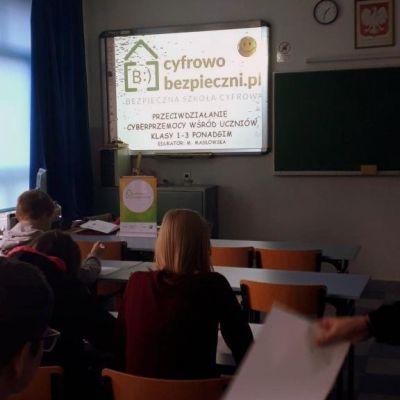 Szkolny Dzień Bezpieczeństwa Cyfrowego w Technikum Nr 13 w Toruniu