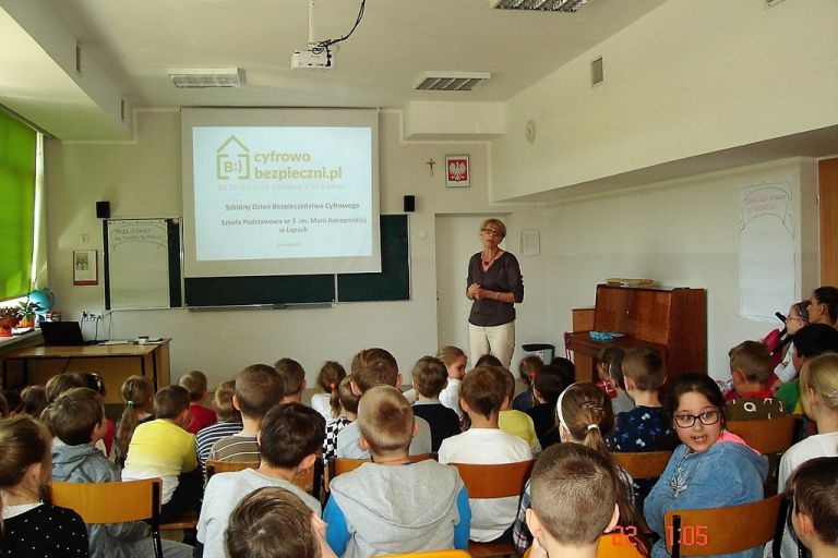 Szkolny Dzień Bezpieczeństwa Cyfrowego w Szkole Podstawowej nr 3 im. Marii Konopnickiej w Łapach