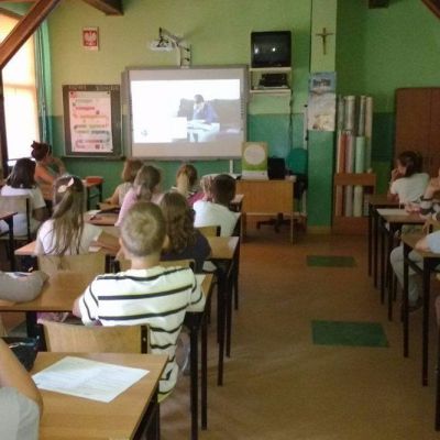 Szkolny Dzień Bezpieczeństwa Cyfrowego w Szkole Podstawowej nr 3 w Łazach